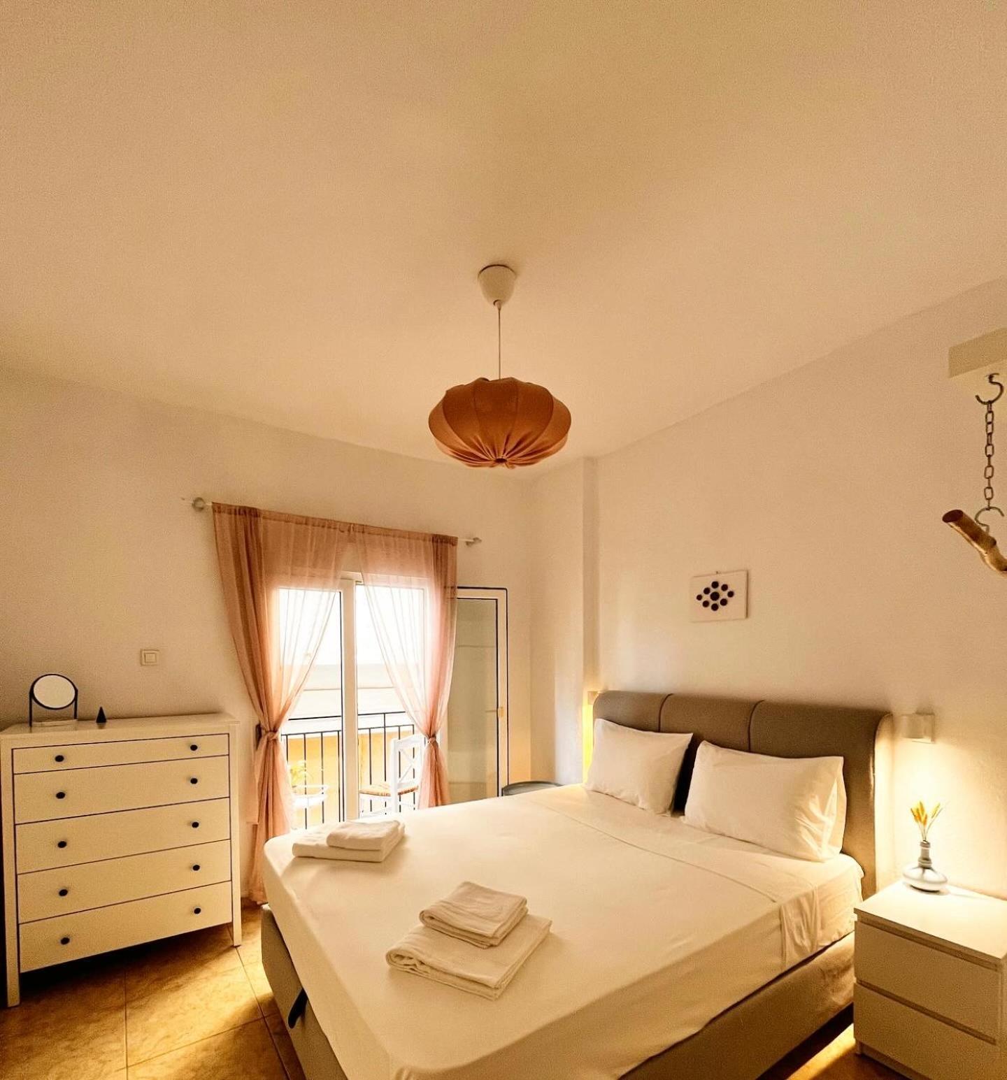 Lucy'S Guest House Skiathos Chora Extérieur photo