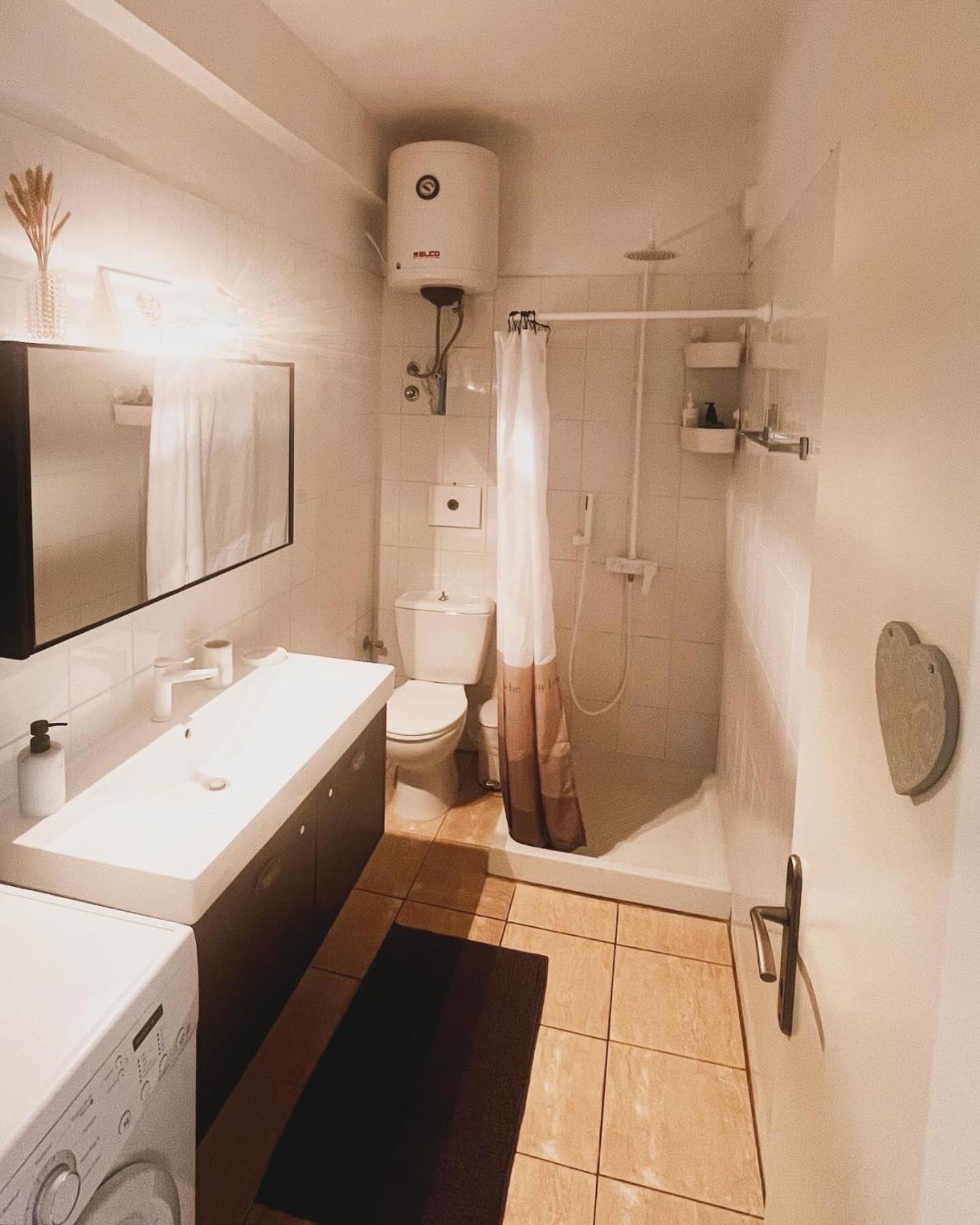 Lucy'S Guest House Skiathos Chora Extérieur photo
